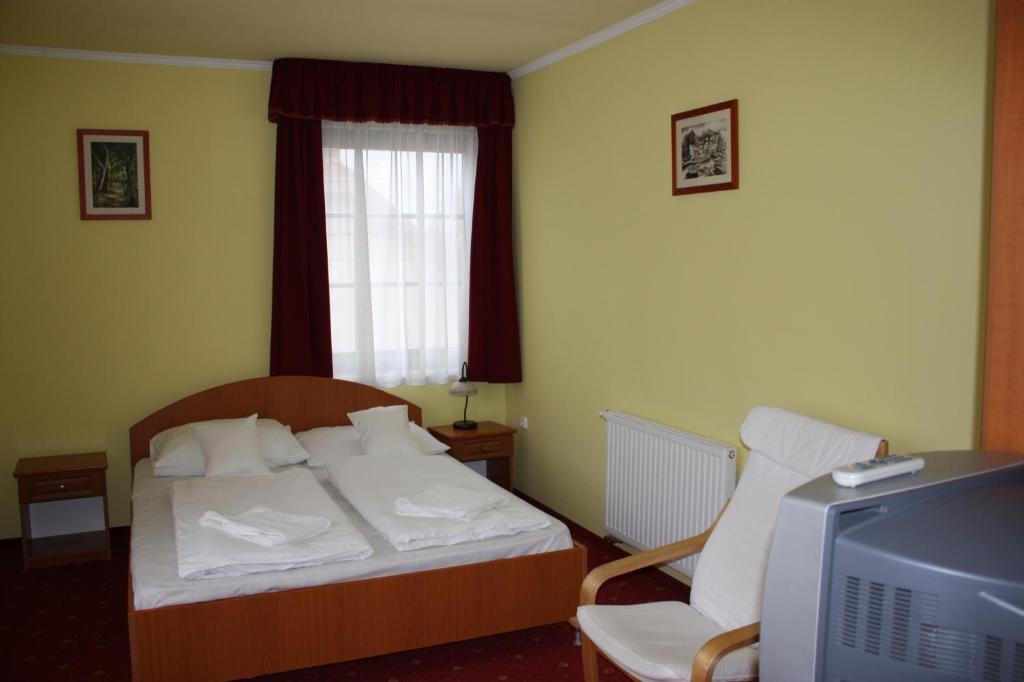 Rabensteiner Panzio Hotel Fertőd Cameră foto